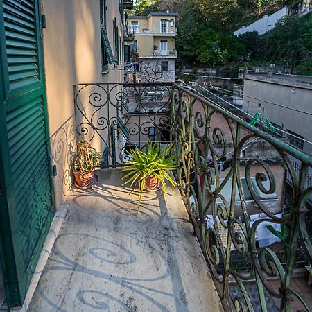 Appartamento Genova,400M Dal San Martino Экстерьер фото